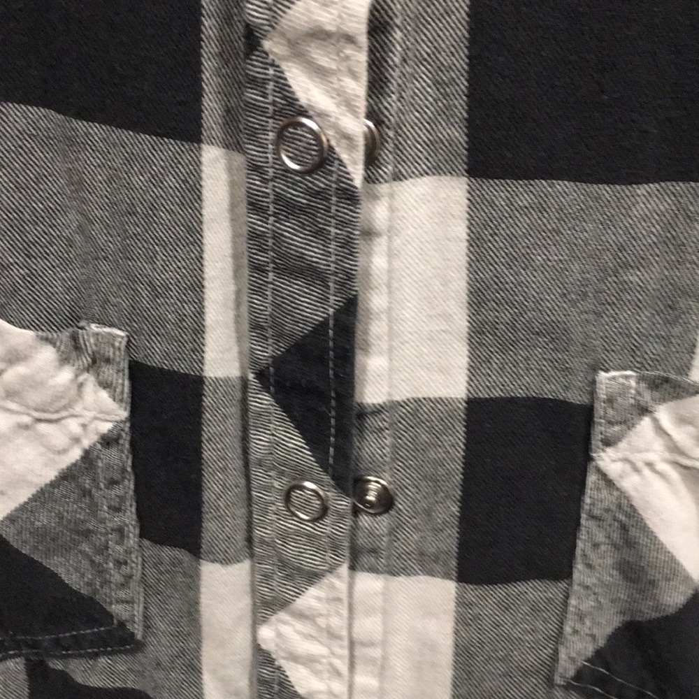 Nice Fox button up - Picture 3 of 7